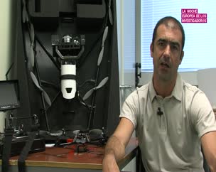 La UJA explica el funcionamiento de los vehículos aéreos no tripulados en la Noche